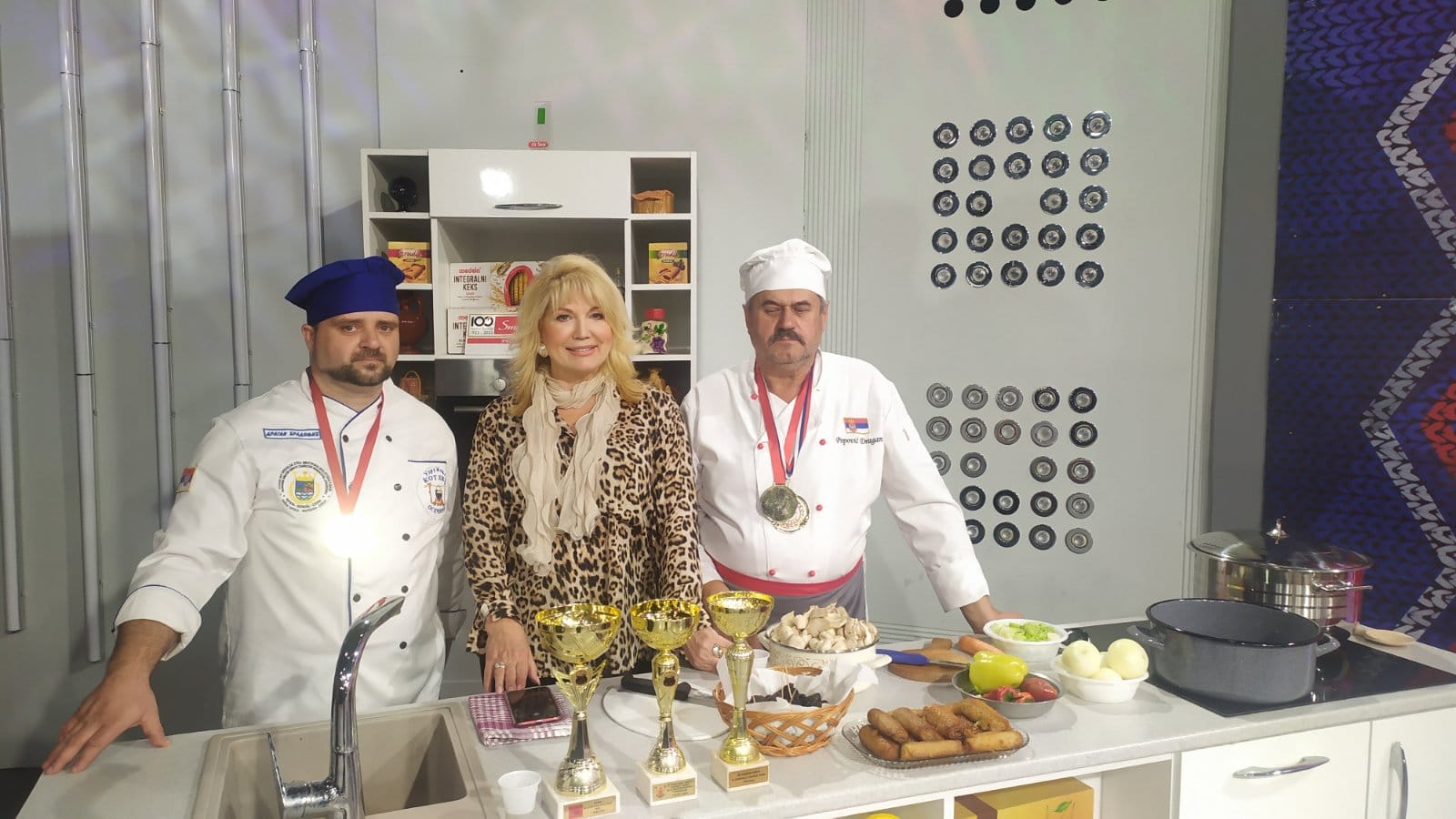 261793925_10220024569977827_2313466403211983384_n